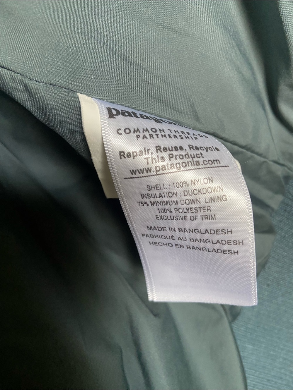 Patagonia Down Women Quilted Vest in Navy Blue - Picture 9 of 9